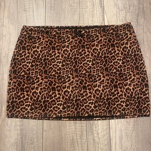 edikted leopard mini skirt